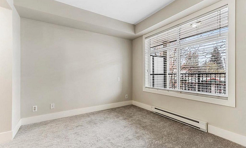 2 Bed 2 Bath Apartme...