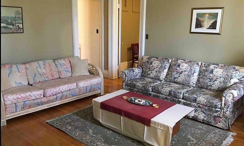 Furnished Apt In Upt...