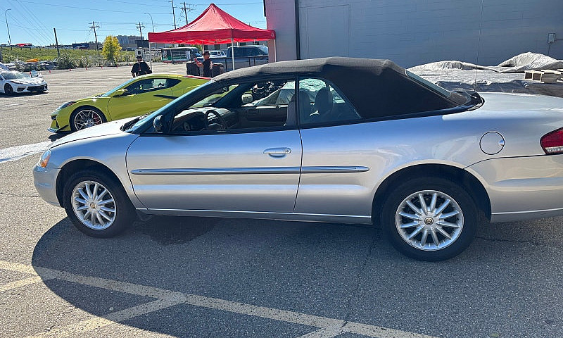 2002 Chrysler Sebrin...