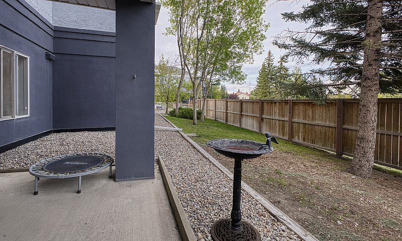 Fully Renovated 2 Be...