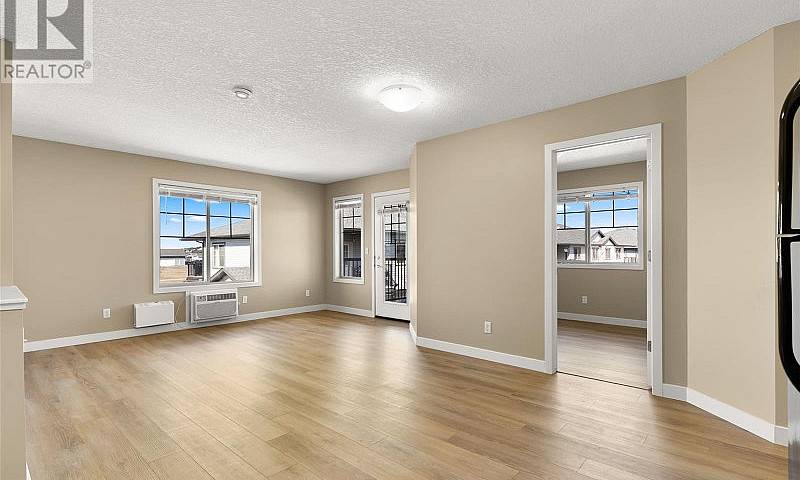 2 Beds 1 Bath - Town...