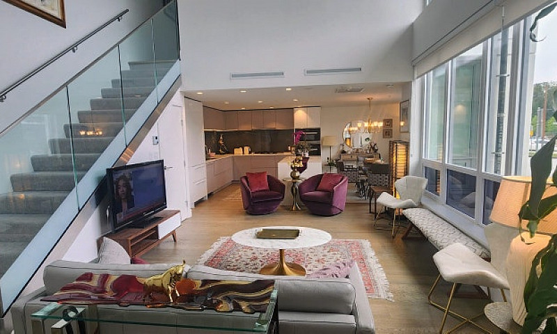 Ultra-Luxury Townhom...