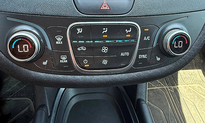 2019 Chevy Malibu Lt...