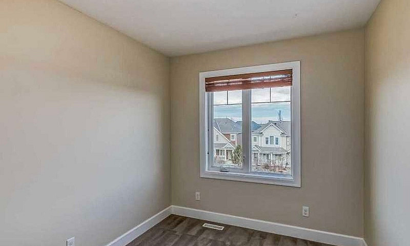 3 Bed 3 Bath Garage ...