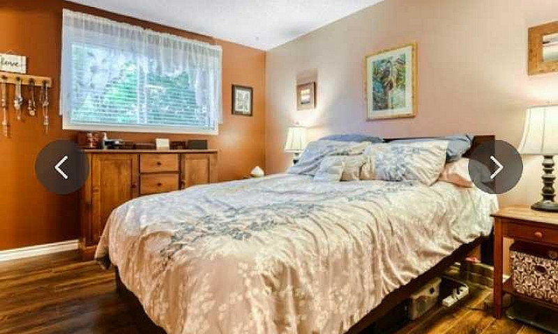 5  Bed, 3 Bath  Hous...