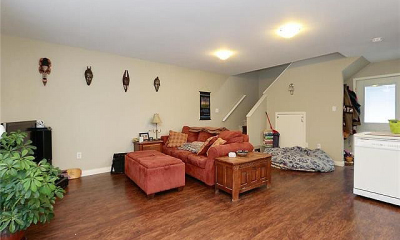 1 Bedroom / 1 Bathro...