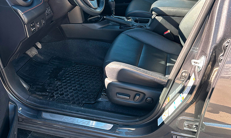 2016 Toyota Rav4 Se ...