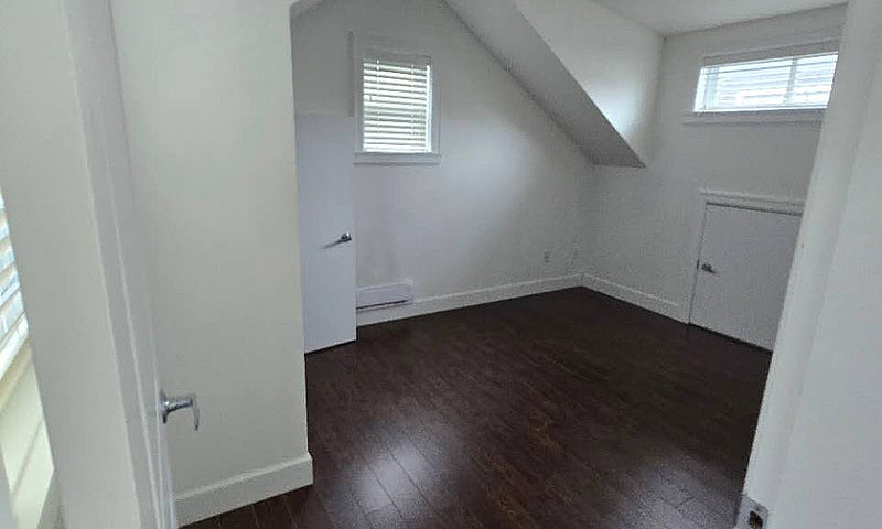 2Br/1Ba Modern Lanew...