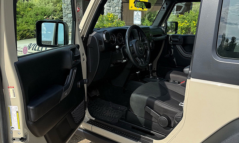 2018 Jeep Wrangler J...