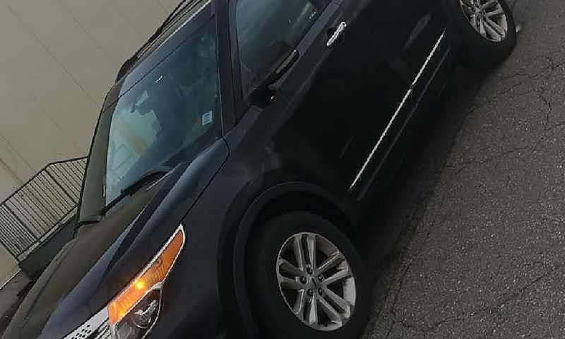 2015 Ford Explorer L...