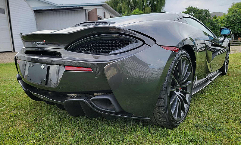 2017 Mclaren 570Gt...