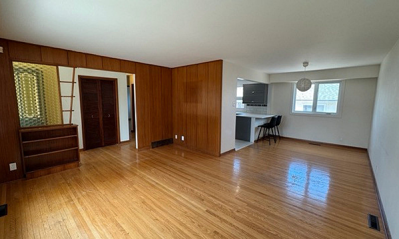 **3.5 Bed 2 Bath Hom...