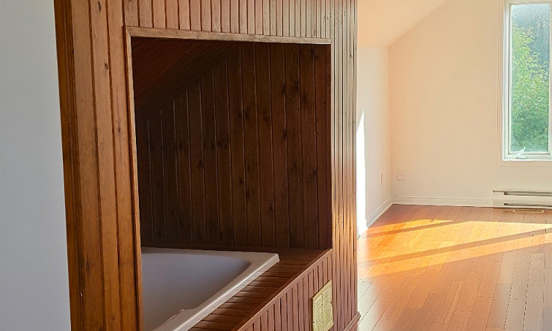 Maison À Louer...