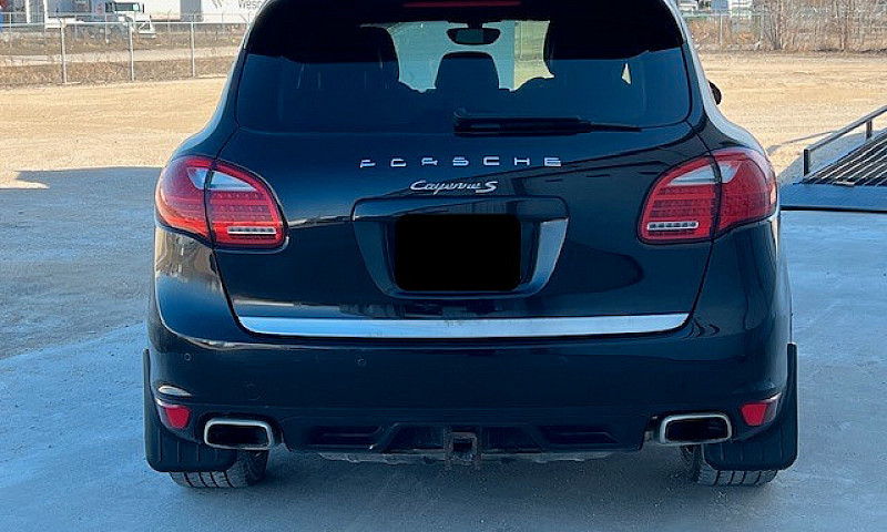 2011 Porsche Cayenne...