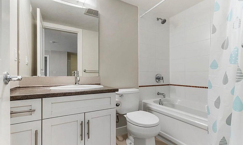 2 Bed 2 Bath Apartme...