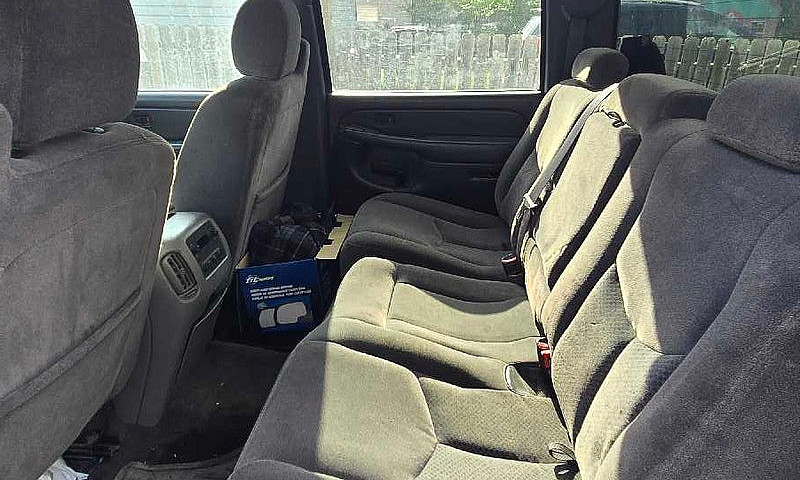 2005 Chevrolet Silve...