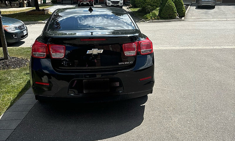2013 Chevy Malibu Lt...