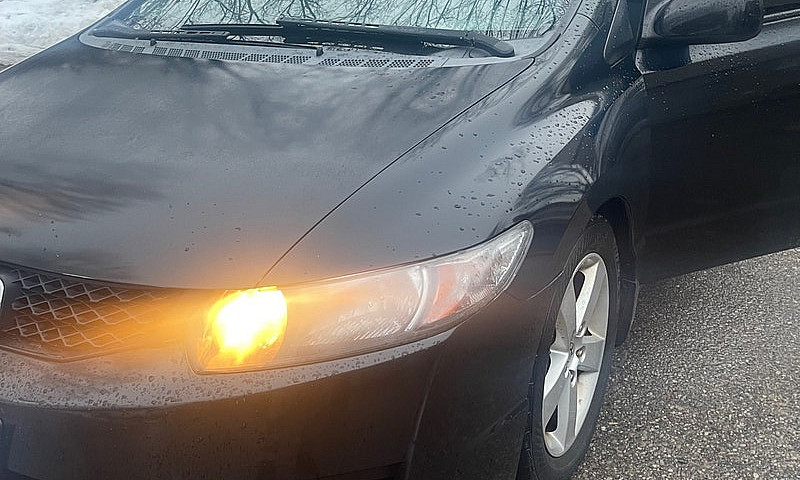Selling 2010 Honda C...