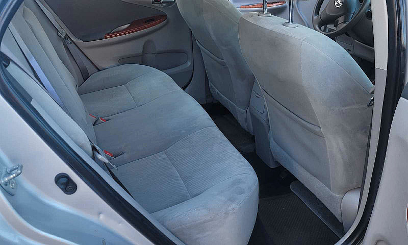 Toyota Corolla 2010...