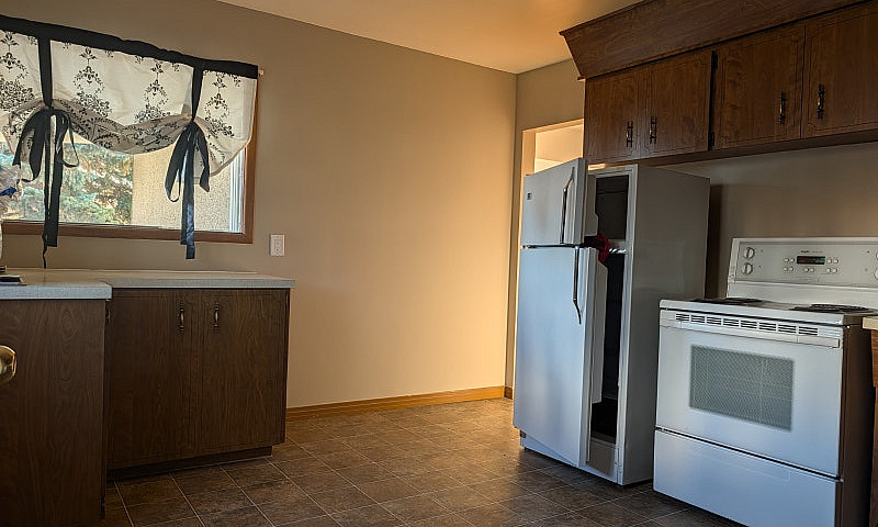 1200 Sq Ft 2 Bedroom...