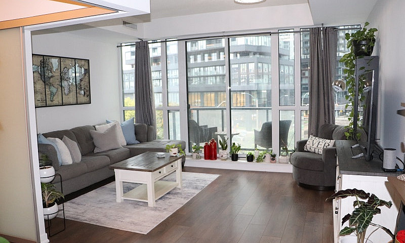 Spacious 1 Bedroom, ...