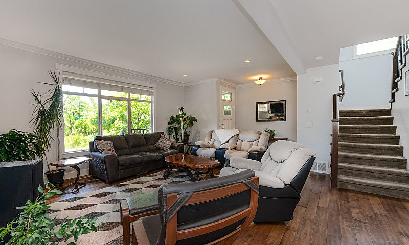 Just Listed! #1 3008...