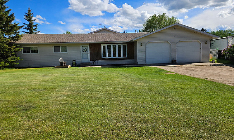 Ponoka Acreage For S...