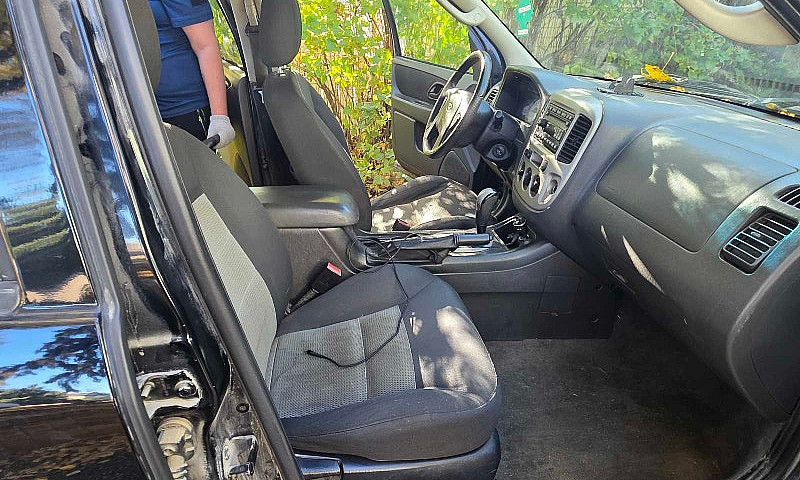 2007 Ford Excape...
