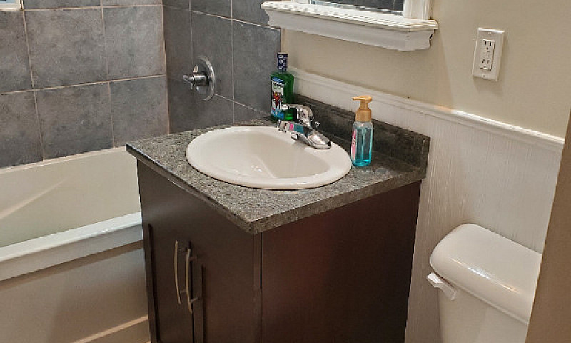 2 Bedroom 1 Bath Apa...