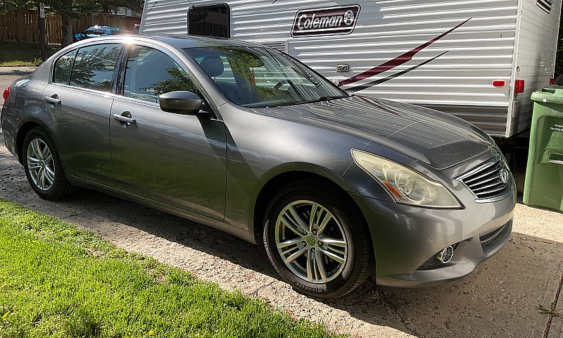 2010 Infinit G37X Se...