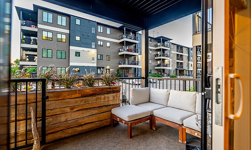 River Front 2 Bed 2 ...