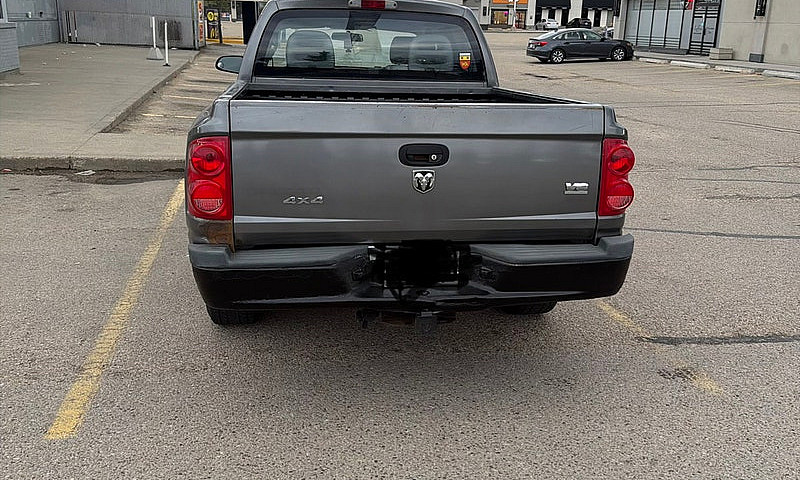 2007 Dodge Dakota V8...