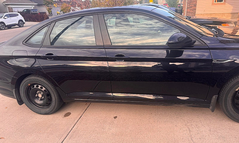 2019 Volkswagen Jett...