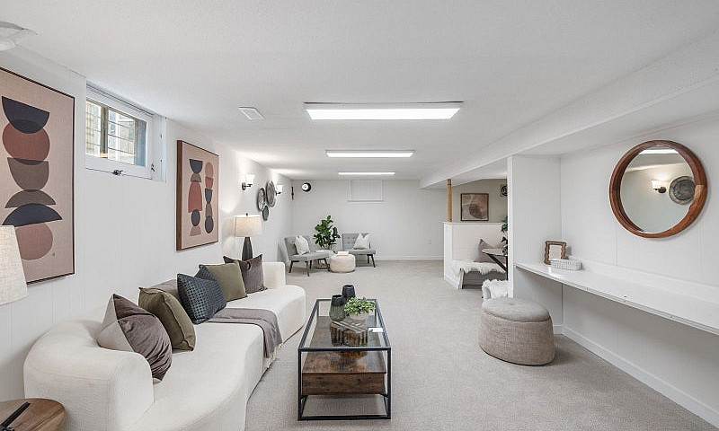 Spacious 1 Bedroom B...