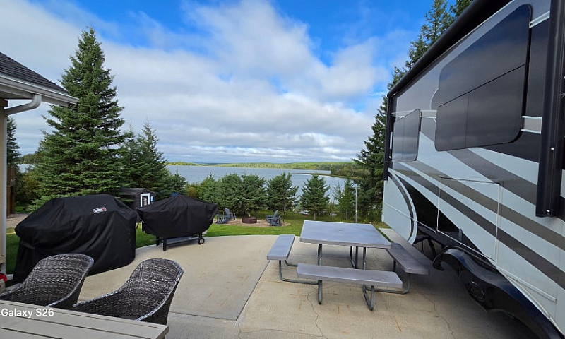 Lakefront Property L...