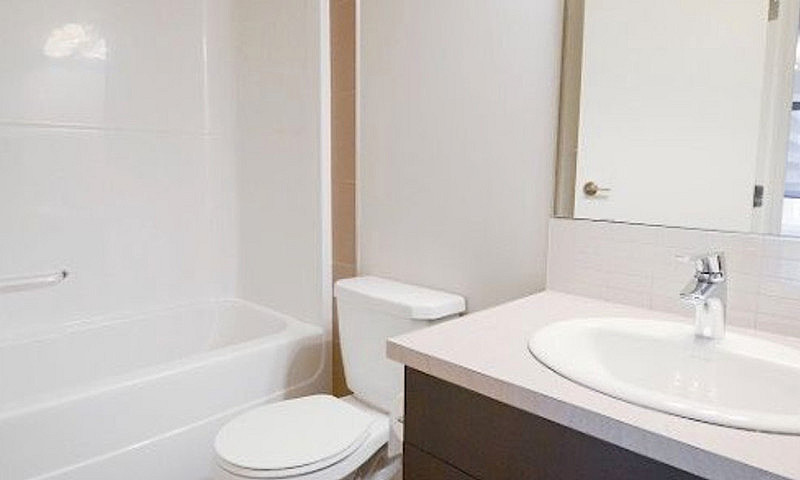 Modern 2 Bed 2 Bath ...
