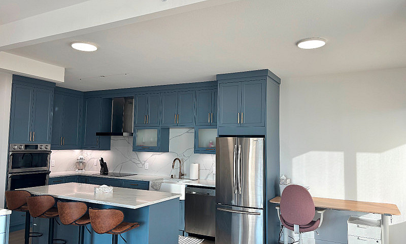 1200 Square-Feet 2 B...