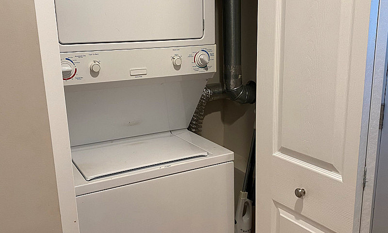 1 Bedroom Suite In B...