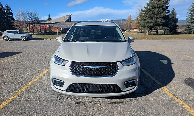 2021 Chrysler Pacifi...