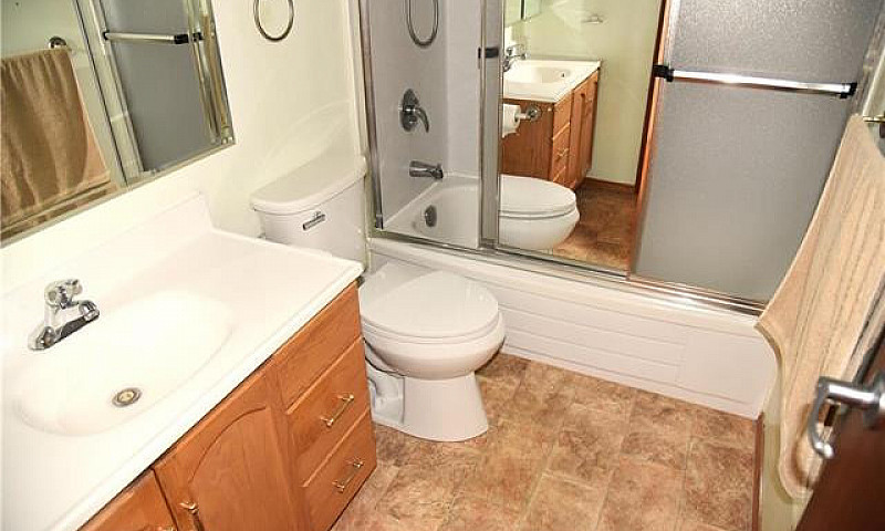Well Maintained 3 Be...