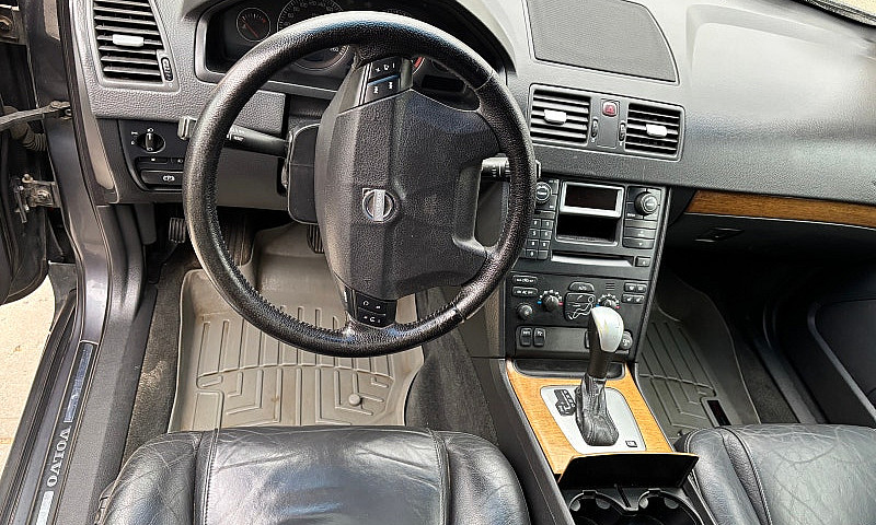 2005 Volvo Xc90 2.9L...