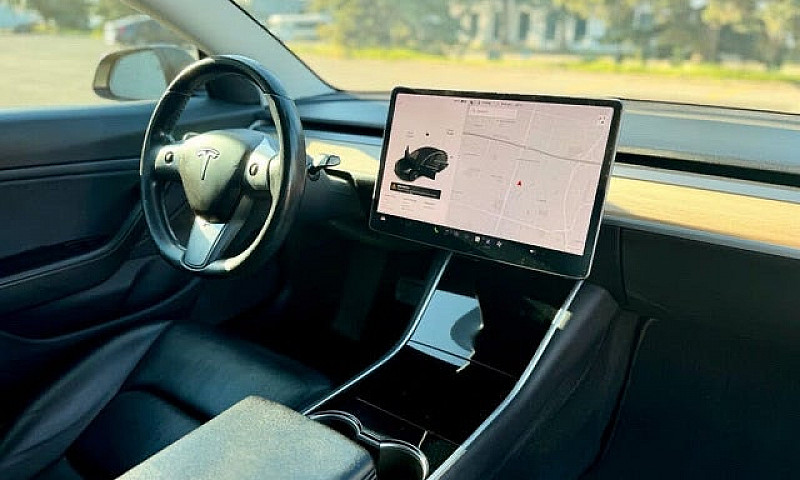 Tesla Model 3 Long R...