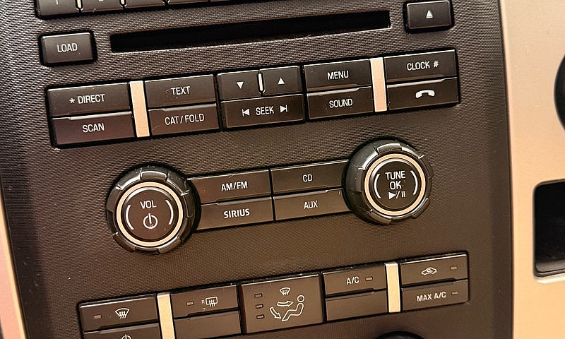 Ford F150 - 4X4 - Su...