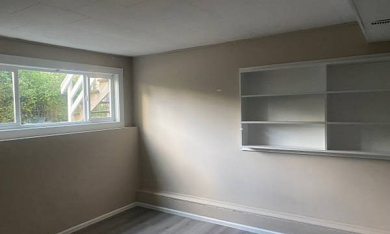 4 Beds 2 Bath Suite...
