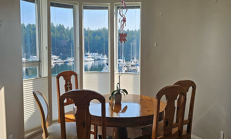 Waterfront Condo Nan...