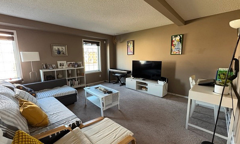 **Bright 3Bed 2.5Bat...