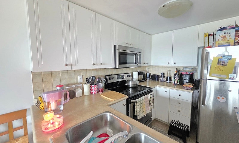 3 Bed 2 Bath Condo S...
