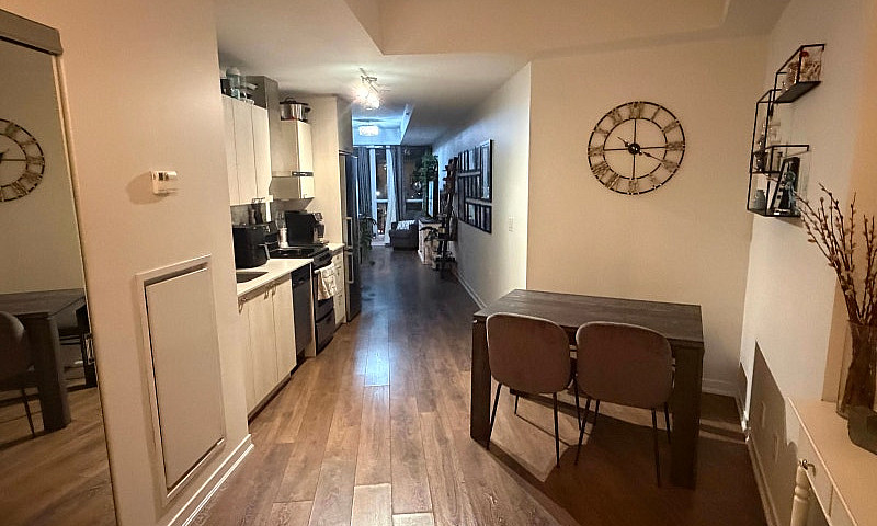 Spacious 1 Bedroom, ...