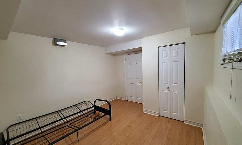 Walkout 2 Bedrooms G...