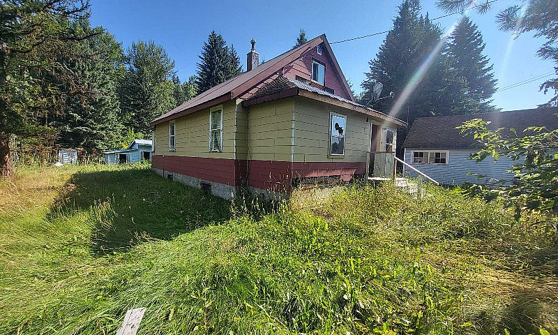 Estate Sale:...